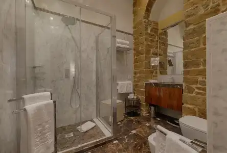 Donati Luxury Tower Suites - 184