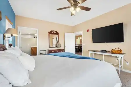 Rockwood Lakeview Getaway Incredible Location! - 3