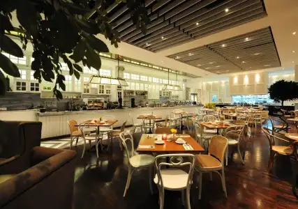 Veranda Pakubuwono - 18