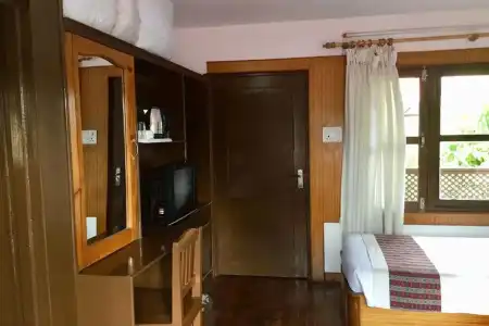 Hidden World Resort And Spa - 17