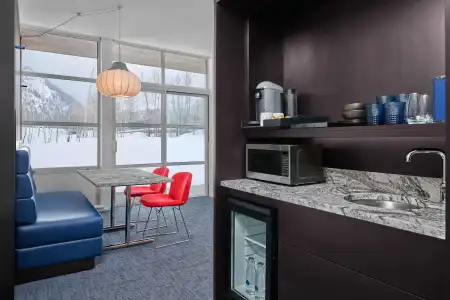 Aspen Meadows Resort - 0