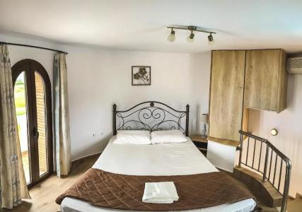 2-bed Apartment With Pool - 72