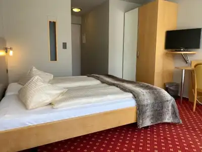 HOP Apartments & Suites - 55