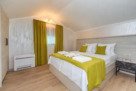Luxury Apartments Queen - 30