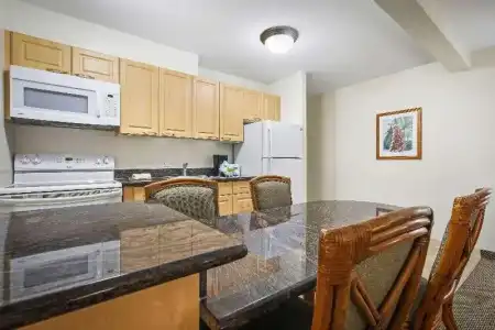 Aston Waikiki Sunset - 203