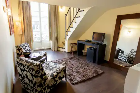 L'Avenida - 50