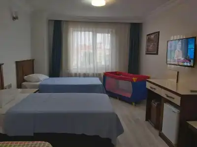 Nahi̇ta - 12