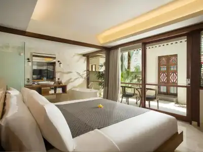 Amnaya Resort Kuta - 6