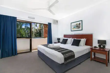 Cairns City Palms - 86