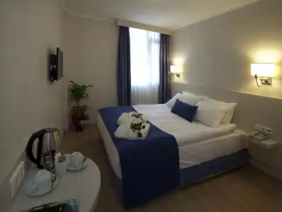 Walk In - 20