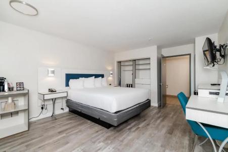 Costa Art Laguna Beach - 40