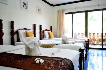 Lanta Seafront Resort - 62
