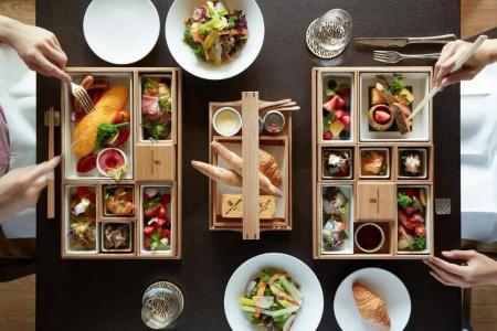 The Ritz-Carlton, - 8
