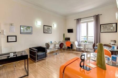 Bon Ton Design Rooms by DOT Suites - 9