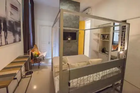 Piazza di Spagna 9 - 57