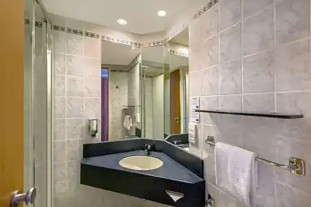 Premier Inn Essen City Limbecker Platz - 18