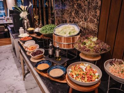 Aira Bangkok Sukhumvit 11 by Kingstons - 12