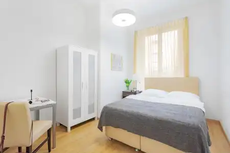 Apartments Swiss Star University - 3