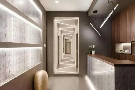 A World Aparts - Barberini Boutique - 8