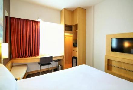 Ibis One Central - 42