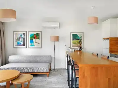 Dorman Suites - 66