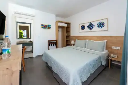 Kefi Beach and Suites - 50