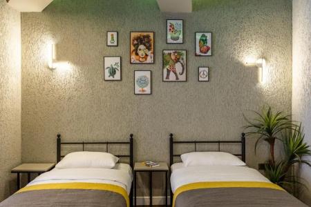 Seraglio & Suites - 126
