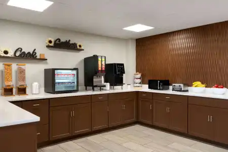 Wingate by Wyndham Williamsburg - 18