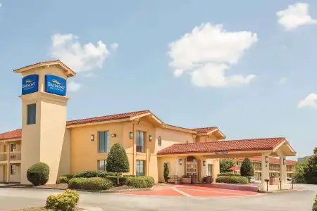 Baymont by Wyndham Greenville Woodruff Rd - 18