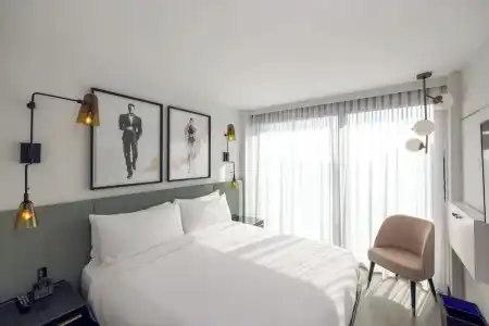 The Godfrey Hollywood - 82