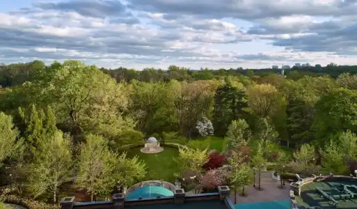Omni Shoreham - 96