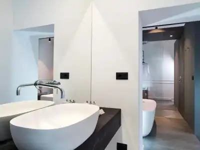 Habitat Boutique - 75