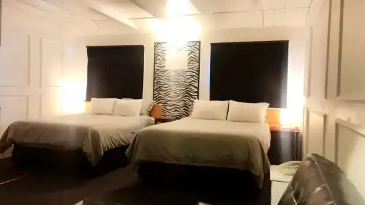 Sage Hills Motel - 50
