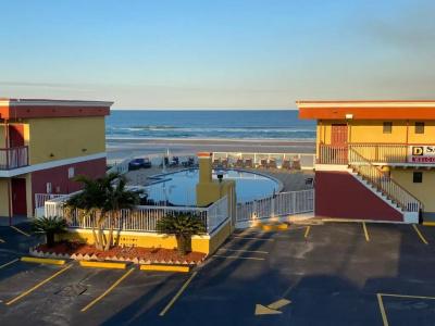 Sandals Inn - 12