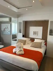 Best Western Plus La Rade - 78