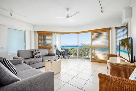 Rolling Surf Resort - 119