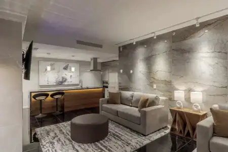 Beautiful Palms Place Suite - 208