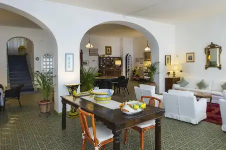 Bellevue Suite - 19