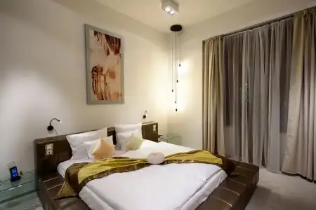 Karoly Corner Residences - 120