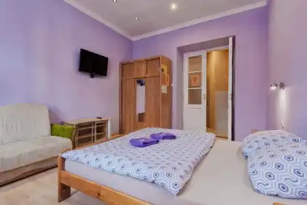 Hostel 70S - 64