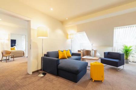 HiLight Suites - 145