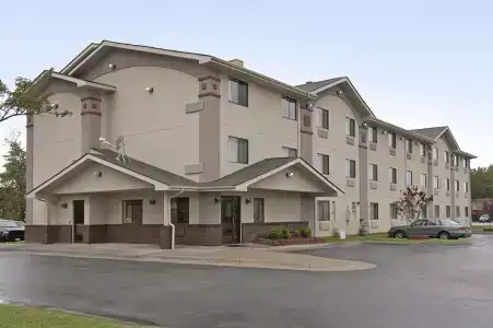 Super 8 Newport News/Jefferson Ave. - 10