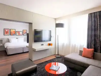 FirstName Toulouse, part of JdV by Hyatt - 78