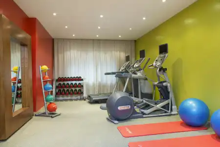 Hilton Garden Inn Hanoi - 29