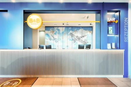 Moxy Berlin Airport - 34