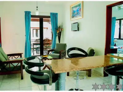 Les 4 Etoiles Holiday Villas - 6