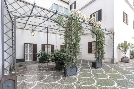 Raeli Lazio - 24