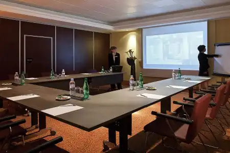 Mercure Paris CDG Airport - 16