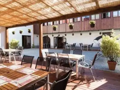 Darwin Restaurant - 16