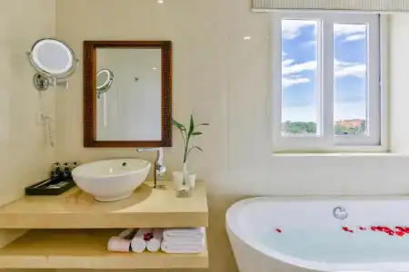 River Suites Hoi An - 63